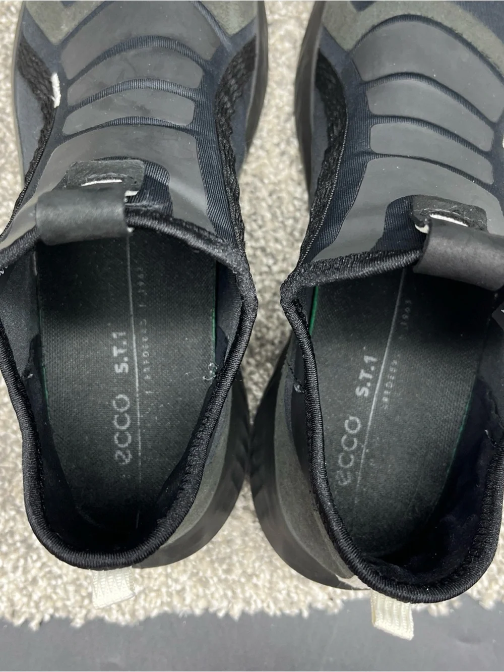 Ecco Phorene S.T.1 Alpha Slip-On Sneakers Womens Size 39, US 8-8.5 Black Shoes